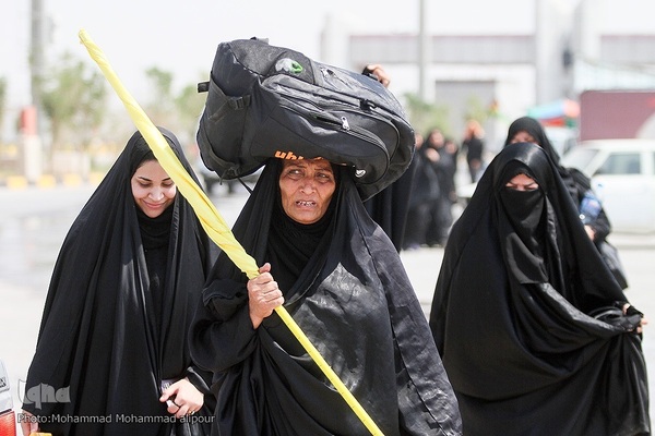 پیاده‌روی زائران اربعین در چذابه