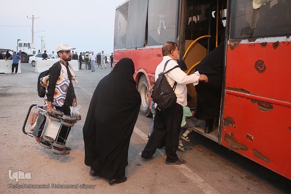 پیاده‌روی زائران اربعین در چذابه