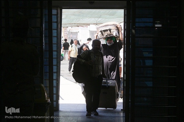 بازگشت زائران از مرز چذابه