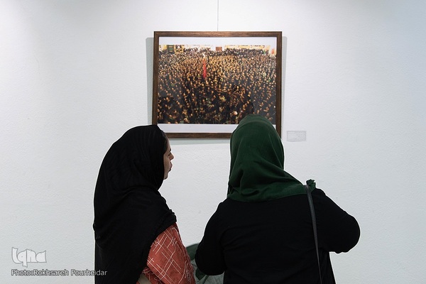 افتتاحیه نمایشگاه عکس «انا من حسین»