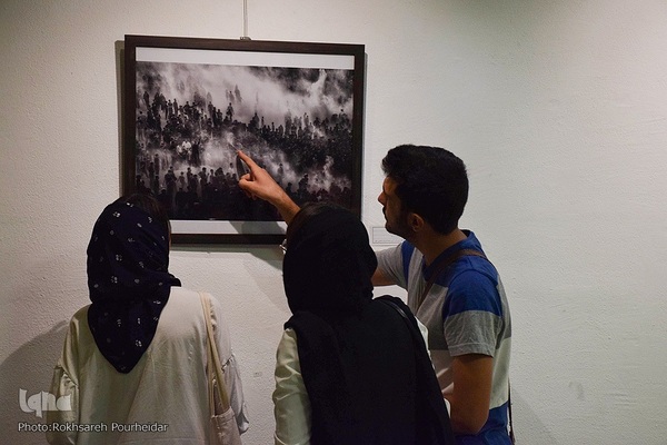 افتتاحیه نمایشگاه عکس «انا من حسین»
