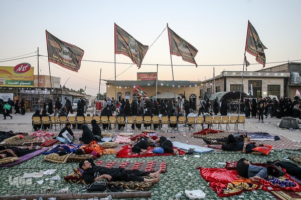 یک قدم تا اربعین؛ عشاق الحسین(ع) در طریق کربلا(۵)