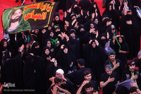 حرم مطهرحضرت اباعبدالله الحسین‌(ع) در روز اربعین