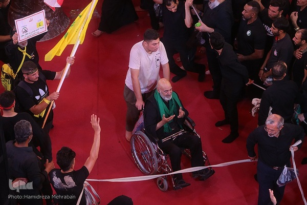 حرم مطهرحضرت اباعبدالله الحسین‌(ع) در روز اربعین