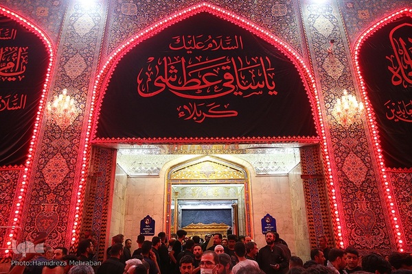آستان مقدس عباسی در روز اربعین حسینی