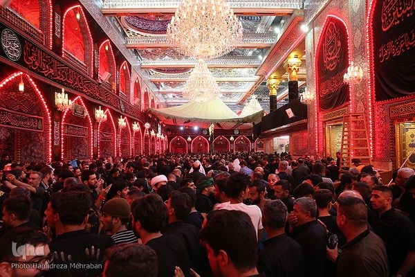 آستان مقدس عباسی در روز اربعین حسینی