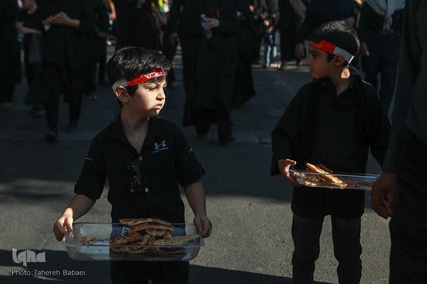 آیین پیاده‌روی جاماندگان اربعین حسینی در تهران(۲)
