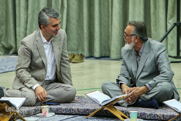 ششمین جلسه تلاوت و استماع قرآن کریم