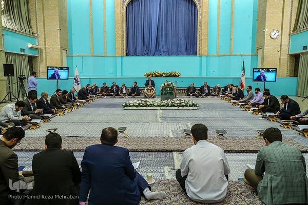 ششمین جلسه تلاوت و استماع قرآن کریم