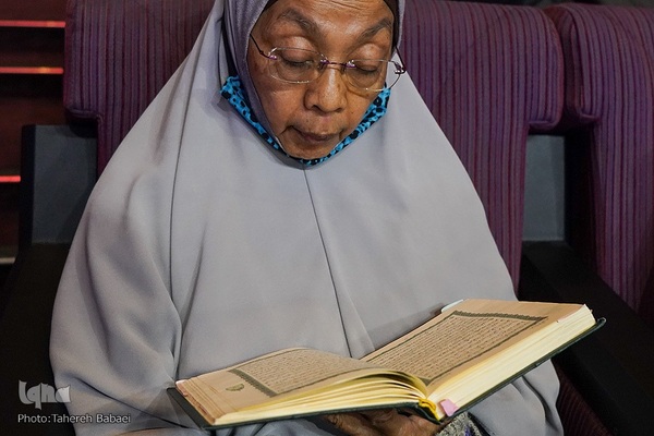 شب پایانی رقابت‌های بین‌المللی قرآن مالزی با حضور ملکه