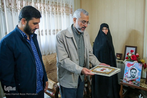 دیدار با خانواده شهید قرآنی محسن چینی فروشان