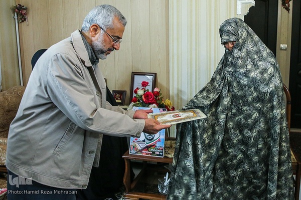 دیدار با خانواده شهید قرآنی محسن چینی فروشان