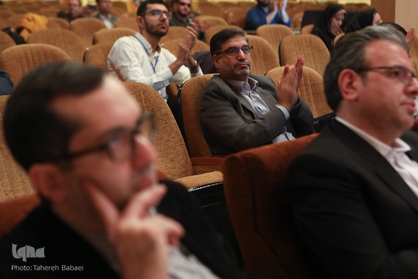 آیین پایانی ششمین دوره مسابقات ملی کتاب و پایان نامه سه دقیقه‌ای