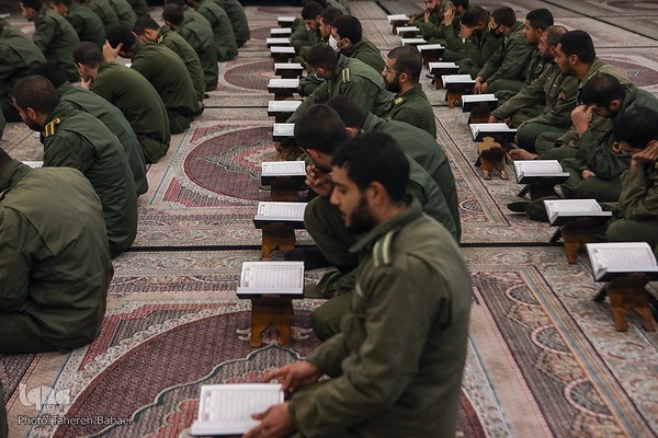 جلسه قرآن استاد حبیب مهکام در ستاد فرماندهی انتظامی تهران بزرگ