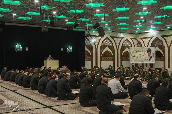 جلسه قرآن استاد حبیب مهکام در ستاد فرماندهی انتظامی تهران بزرگ