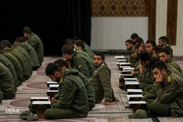 جلسه قرآن استاد حبیب مهکام در ستاد فرماندهی انتظامی تهران بزرگ