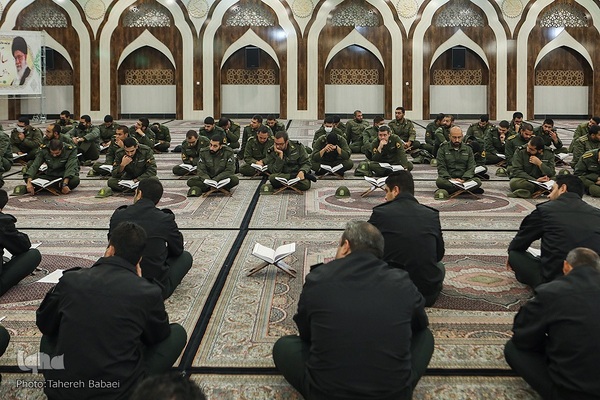 جلسه قرآن استاد حبیب مهکام در ستاد فرماندهی انتظامی تهران بزرگ