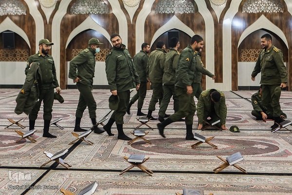 جلسه قرآن استاد حبیب مهکام در ستاد فرماندهی انتظامی تهران بزرگ