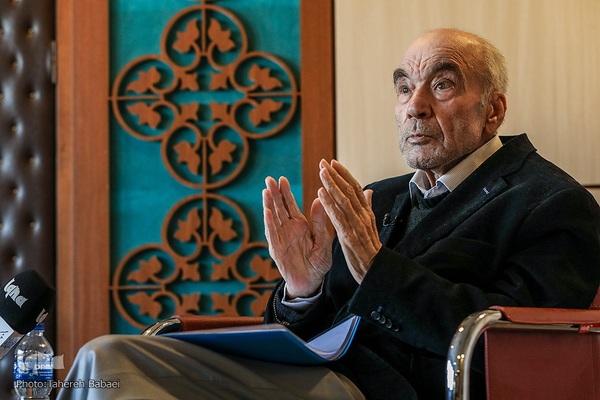 رضا داوری اردکانی فیلسوف و متفکر ایرانی