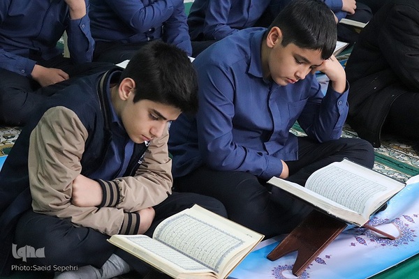 کرسی تلاوت دانش‌ آموزی ملایر