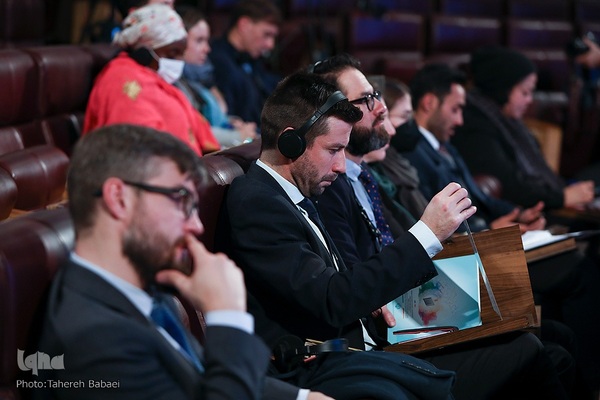 نشست جمعی از رایزنان فرهنگی سفارتخانه‌های خارجی