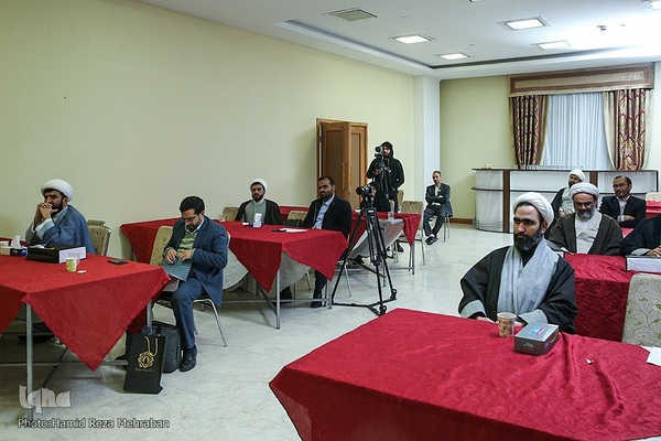 کمسیون‌های بزرگداشت علامه مصباح یزدی(ره)