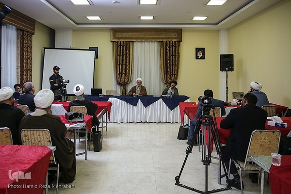 کمسیون‌های بزرگداشت علامه مصباح یزدی(ره)