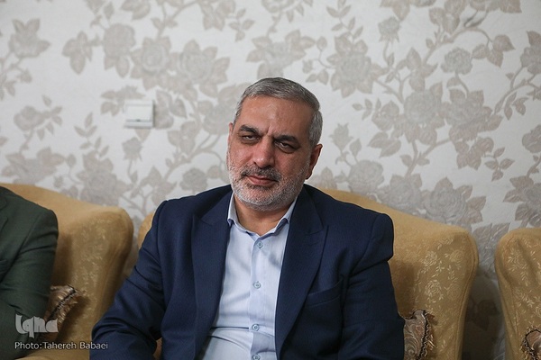 دیدار نمایندگان جامعه قرآنی با خانواده شهید حسین امیدواری