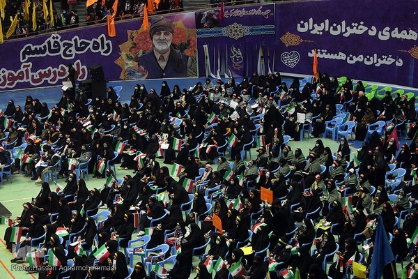 اجتماع بزرگ «دختران حاج قاسم» در ورزشگاه ۱۲ هزار نفری آزادی