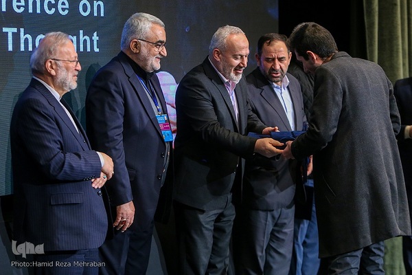 آیین اختتامیه نخستین کنفرانس بین‌المللی مکتب شهید سلیمانی