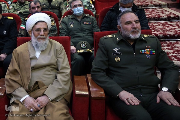  امیر سرتیپ کیومرث حیدری، فرمانده نیروی زمینی ارتش و  حجت‌الاسلام والمسلمین عباس محمد حسنی، رییس سازمان عقیدتی سیاسی ارتش