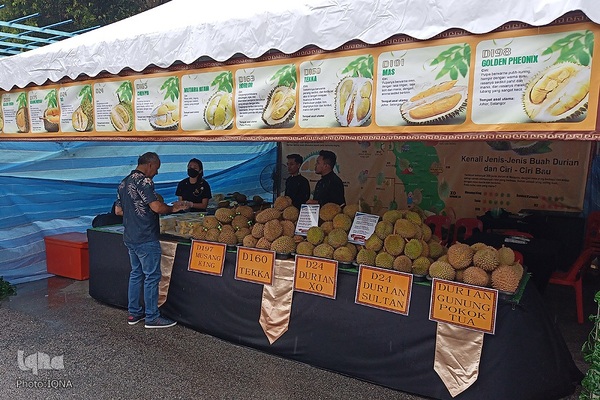 گشتی در بخش جانبی جشنواره قرآنی مالزی