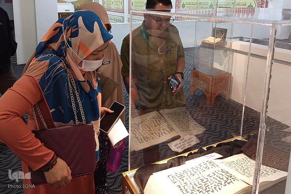 گالری قرآنی رستو؛ از مصحف‌های بومی تا نسخه‌های صادراتی