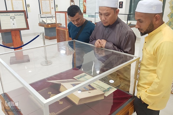 گالری قرآنی رستو؛ از مصحف‌های بومی تا نسخه‌های صادراتی