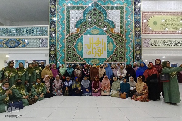 بازدید گروهی از مساجد و مدارس حومه کوالالامپور از جشنواره قرآنی رستو