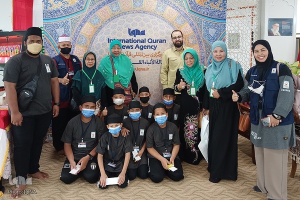 بازدید گروهی از مساجد و مدارس حومه کوالالامپور از جشنواره قرآنی رستو