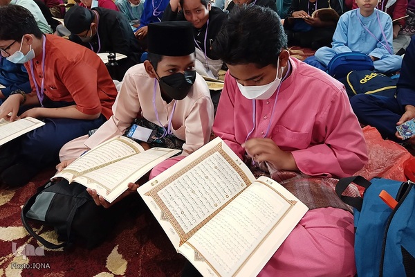 محفل قرآنی با حضور شیخ المصراوی در جشنواره رستو