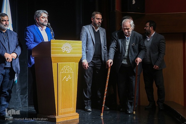 اختتامیه چهارمین دوره شب های شعر انقلاب