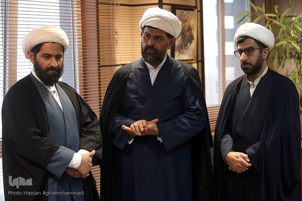 داوری آنلاین مرحله کشوری پنجمین جشنواره بین المللی قرآن و عترت مرکز خدمات حوزه های علمیه