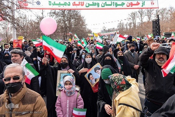 راهپیمایی یوم‌الله ۲۲بهمن در کرج