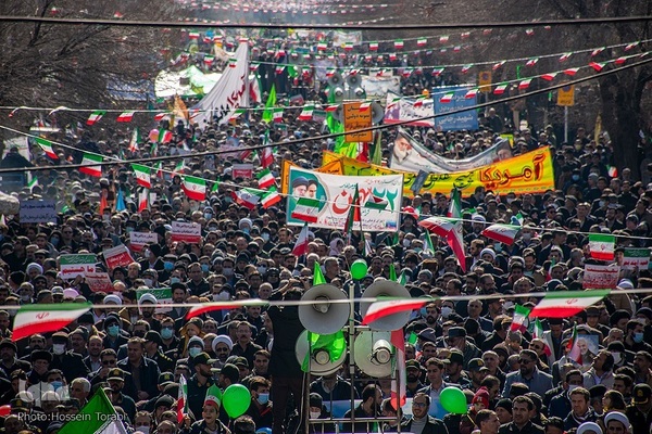 راهپیمایی یوم‌الله ۲۲بهمن در شهرکرد