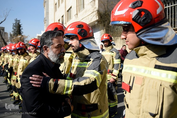 مراسم تشییع و خاکسپاری پیکر آتش نشان شهید «قریب رضا دارابی»