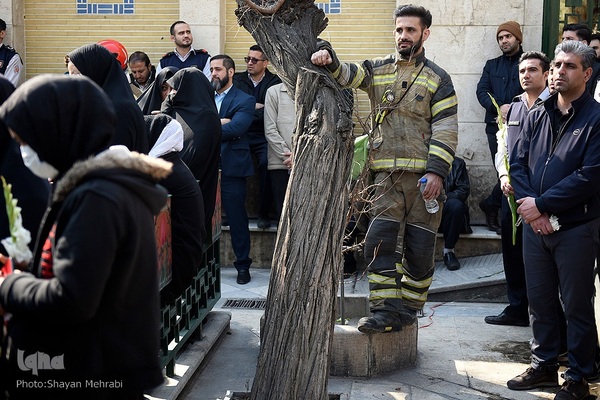 مراسم تشییع و خاکسپاری پیکر آتش نشان شهید «قریب رضا دارابی»