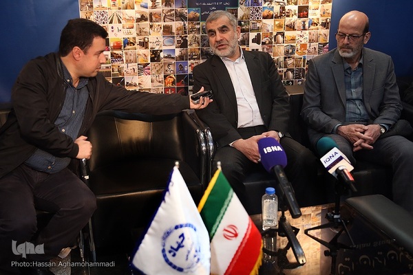 بازدید علی نیکزاد، نایب رئیس اول مجلس شورای اسلامی از نمایشگاه «جهاددانشگاهی؛ الگوی ایرانی ـ اسلامی پیشرفت دانش‌بنیان» 