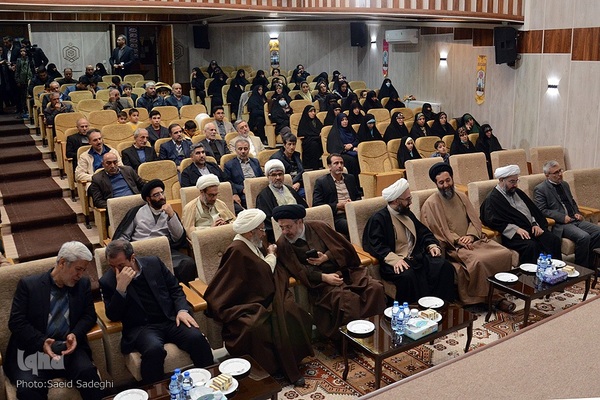 مراسم تجلیل از سینا طباخی، نفر اول رشته حفظ کل مسابقات بین المللی قرآن کریم در تبریز