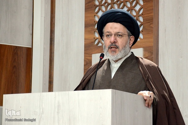 مراسم تجلیل از سینا طباخی، نفر اول رشته حفظ کل مسابقات بین المللی قرآن کریم در تبریز