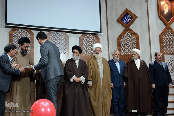 مراسم تجلیل از سینا طباخی، نفر اول رشته حفظ کل مسابقات بین المللی قرآن کریم در تبریز