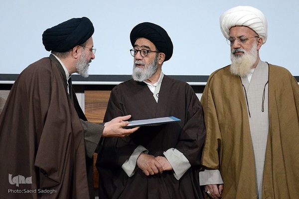 مراسم تجلیل از سینا طباخی، نفر اول رشته حفظ کل مسابقات بین المللی قرآن کریم در تبریز