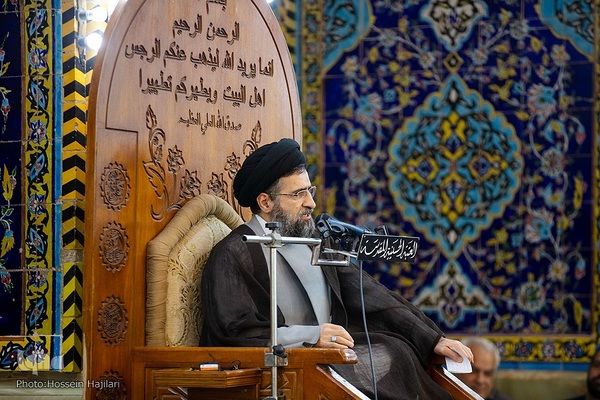 مراسم تحویل سال نو در حرم امام حسین(ع)