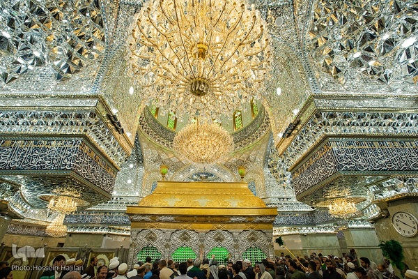 مراسم تحویل سال نو در حرم امام حسین(ع)